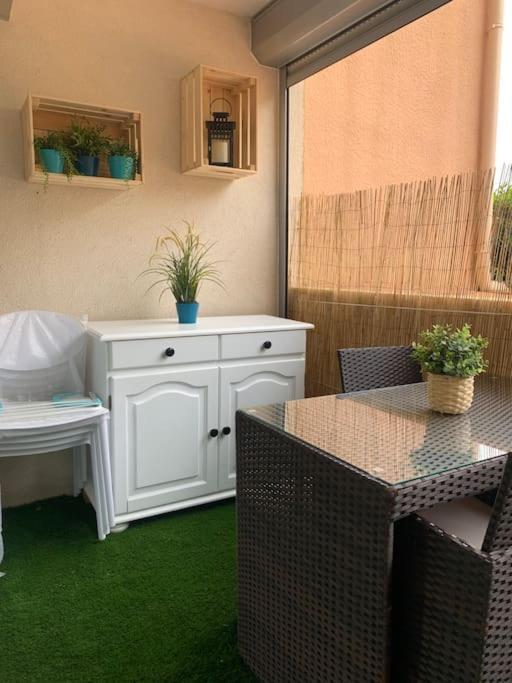 Chaleureux Appartement Face Au Port Sta Lucia, Tout A Pieds, Wifi Saint-Raphaël Eksteriør billede