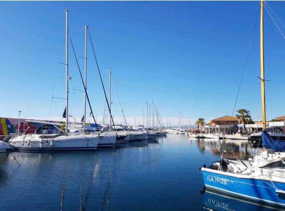 Chaleureux Appartement Face Au Port Sta Lucia, Tout A Pieds, Wifi Saint-Raphaël Eksteriør billede