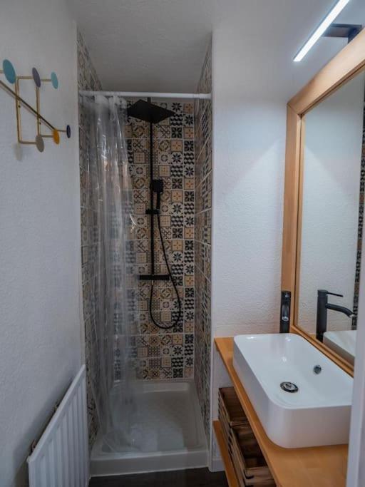 Chaleureux Appartement Face Au Port Sta Lucia, Tout A Pieds, Wifi Saint-Raphaël Eksteriør billede