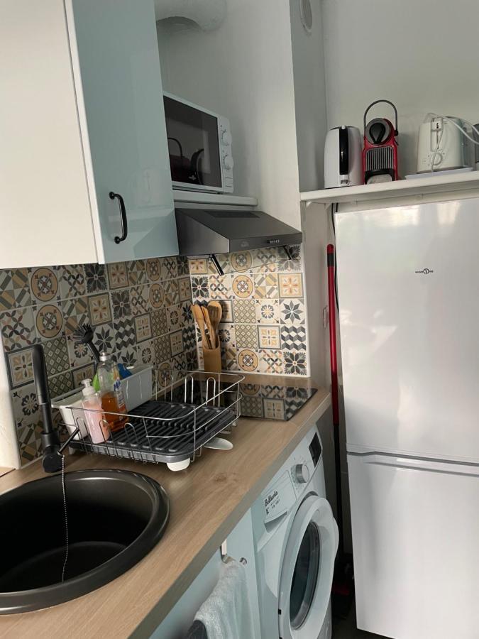 Chaleureux Appartement Face Au Port Sta Lucia, Tout A Pieds, Wifi Saint-Raphaël Eksteriør billede